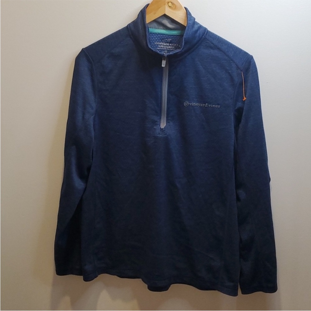 Vineyard Vines Performance 1/4 Zip
Pullover (SZ M)